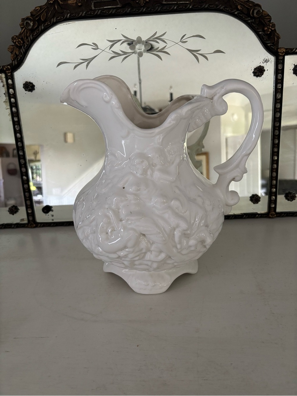 Vintage/Antique Wash basin